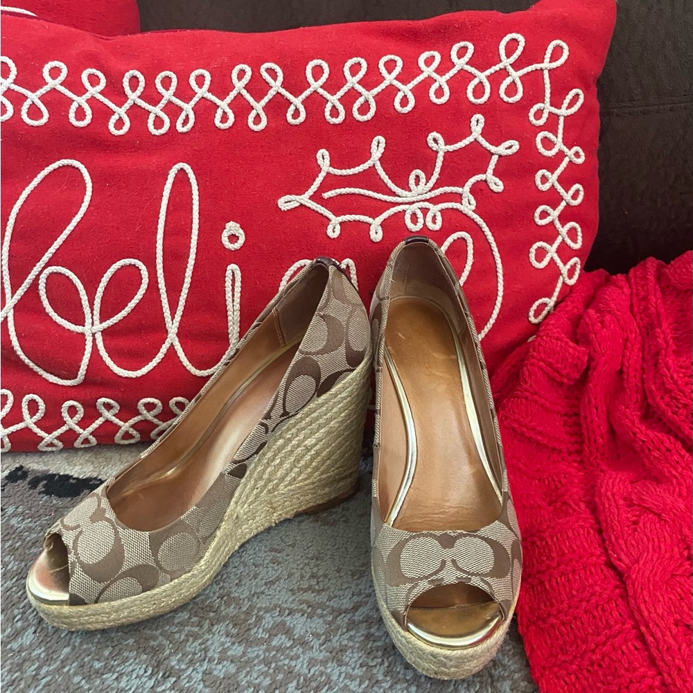 Beige Wedge Sandals with Bow Detail